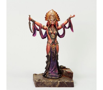Queen Adreana, Black Sun Priestess